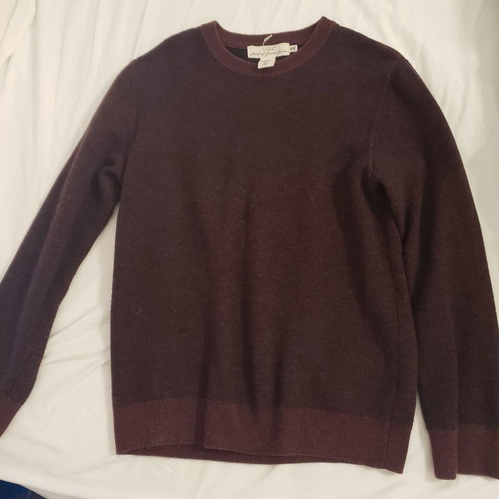 L.O.G.G. red sweatshirt, soft and fuzzy (medium)